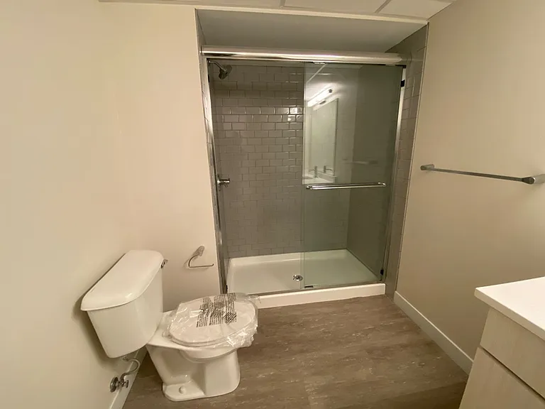 65 W Broad St — Photo 5