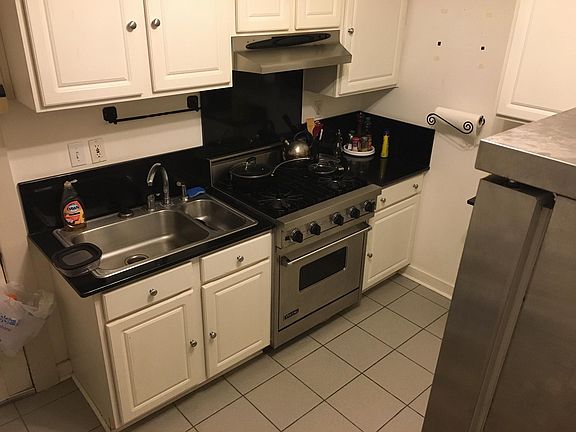 5th image of 2123 Pine St