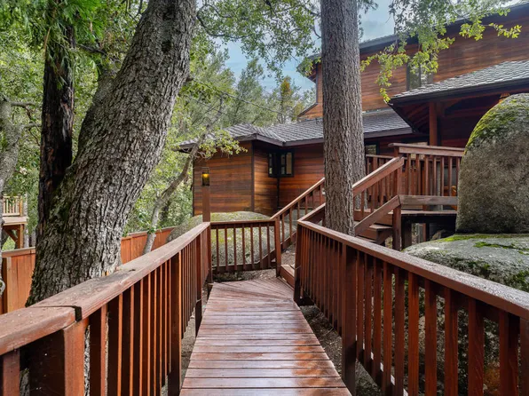 25504 Cedar Glen Dr, Idyllwild, CA 92549