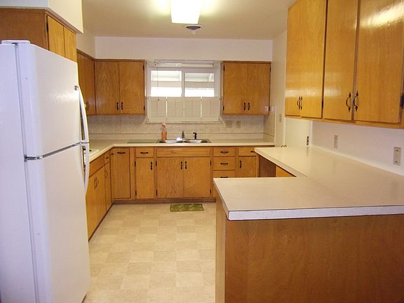 3rd image of 1535 El Cerrito Dr