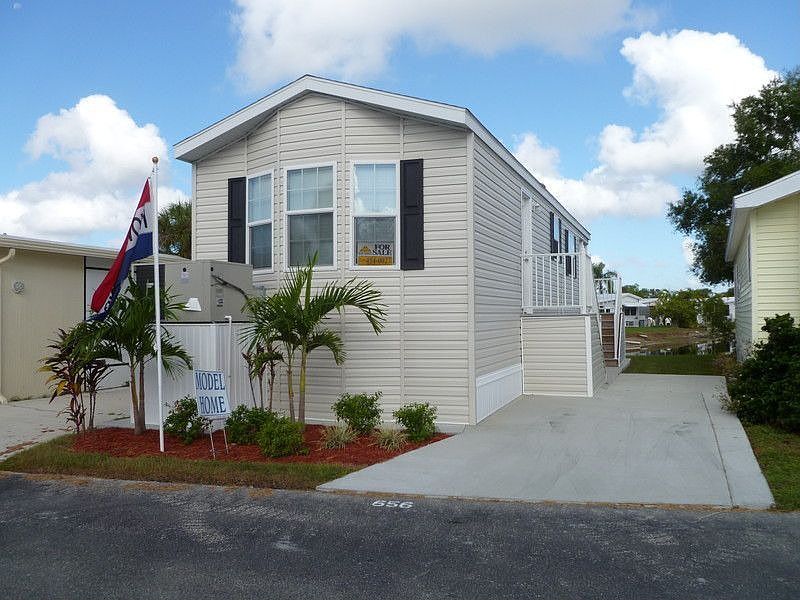 1st image of 656 Seneca Trl