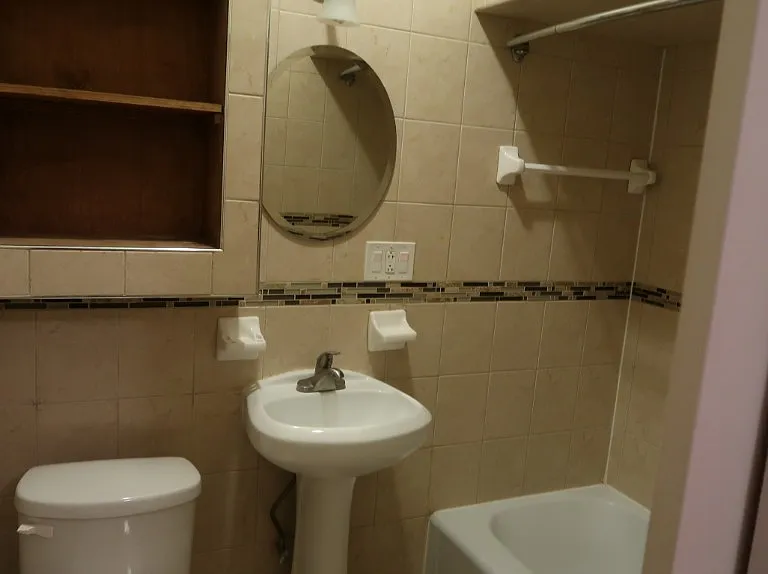 1361 N Ashland Ave #2F — Photo 4