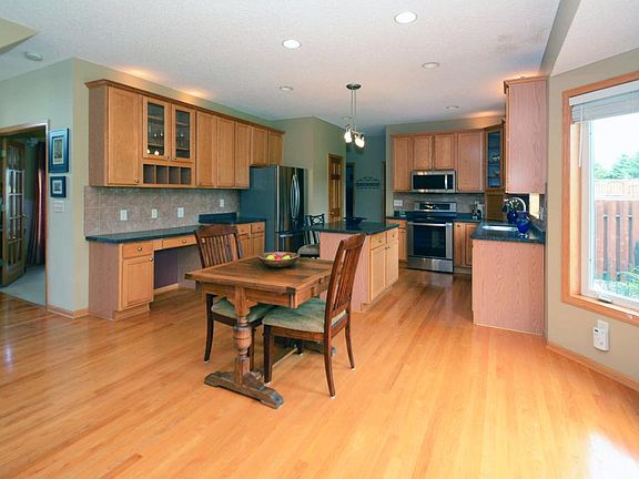 3rd image of 3097 Eagle Valley Dr