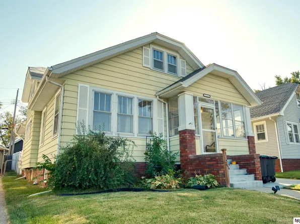 3129 N 48th St, Omaha, NE 68104