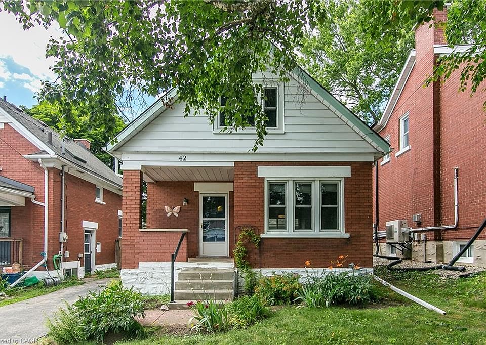 1st image of 42 Guelph St
