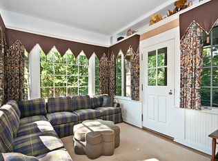 5 Indian Hill Rd, Winnetka, IL 60093