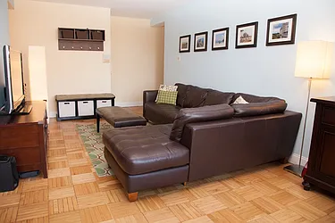 Sold by Ellen Jittrarachit, LREB