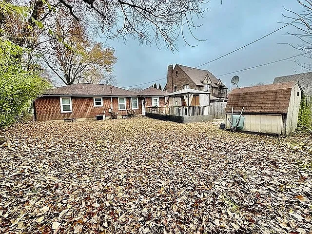 1312 Earlham Dr — Photo 2
