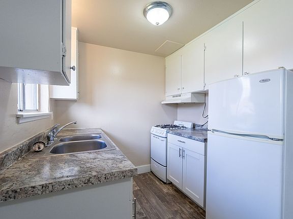 4th image of 10922 Freiday St SW APT C