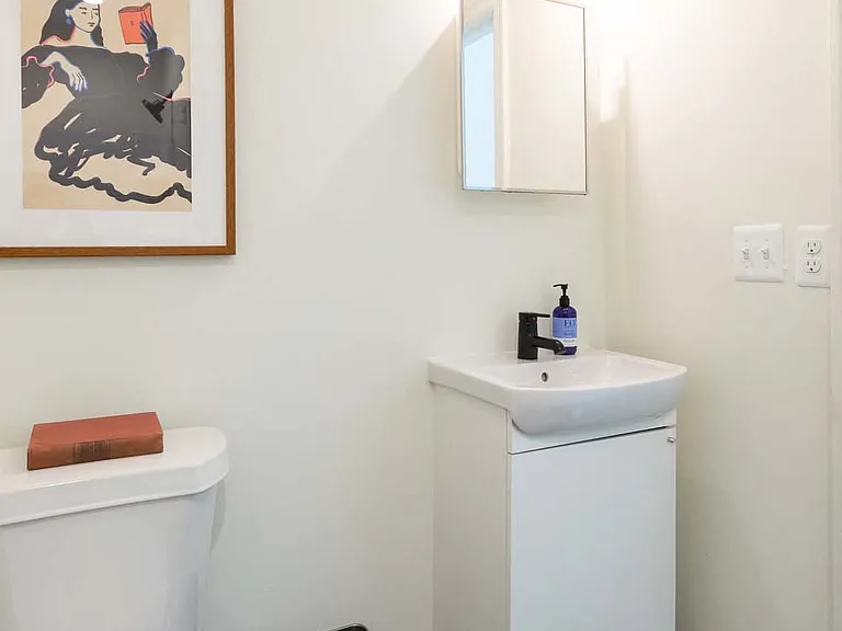 9226 Kercheval — Photo 13