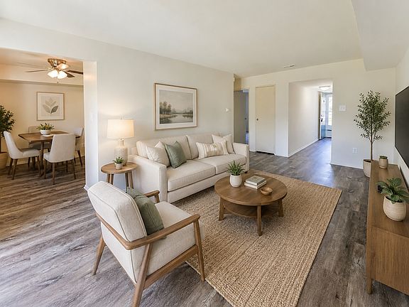 3rd image of 1401 Windmill Way #602