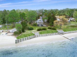 1295 Old Harbor Rd, New Suffolk, NY 11956