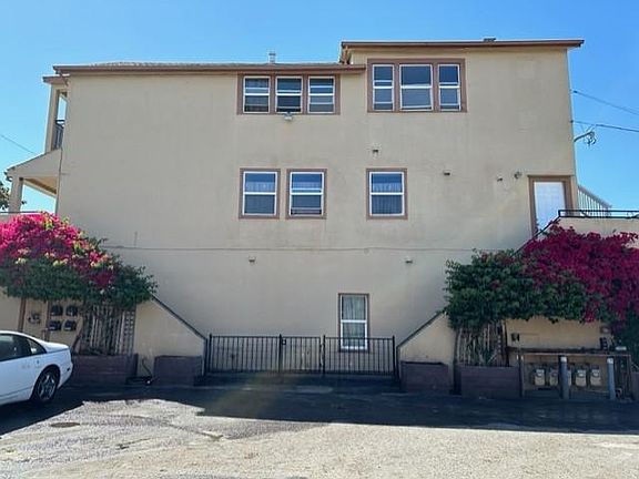 5th image of 132 Tennessee St #1