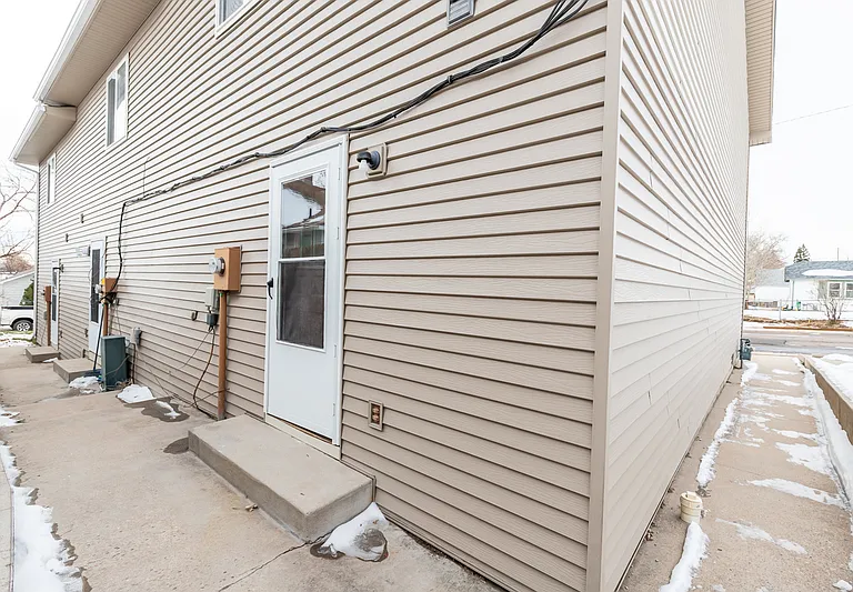 1205 Crook Ave #1 — Photo 17