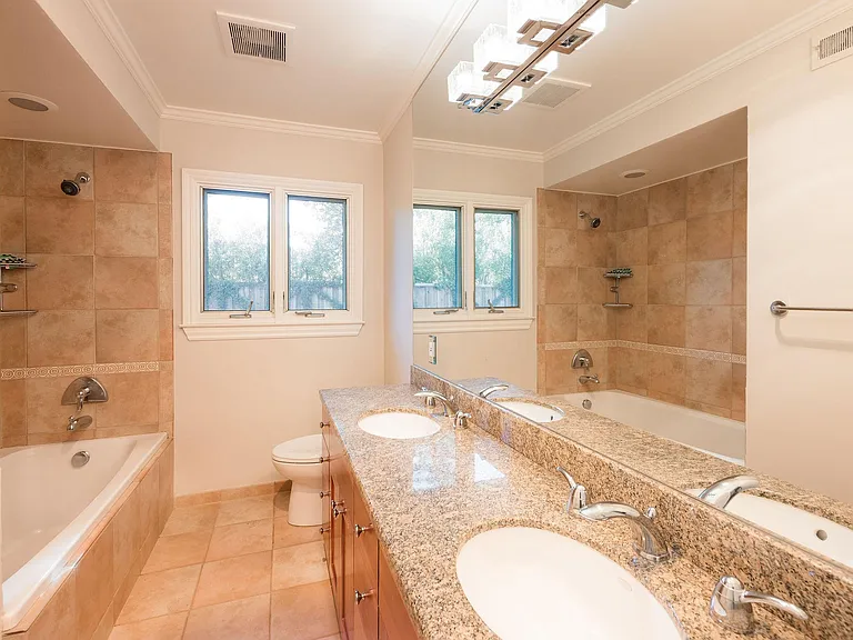 30 Knightwood Ln — Photo 25