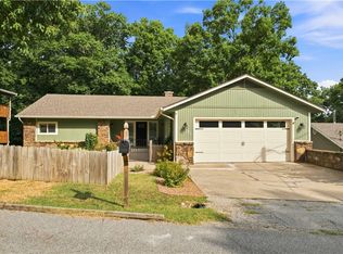 72 Elizabeth Dr, Bella Vista, AR 72715