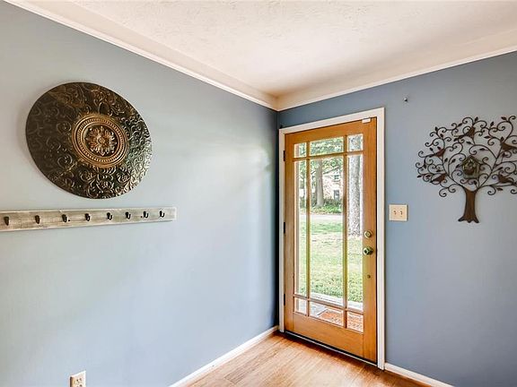 3rd image of 3980 Lake Dr SE