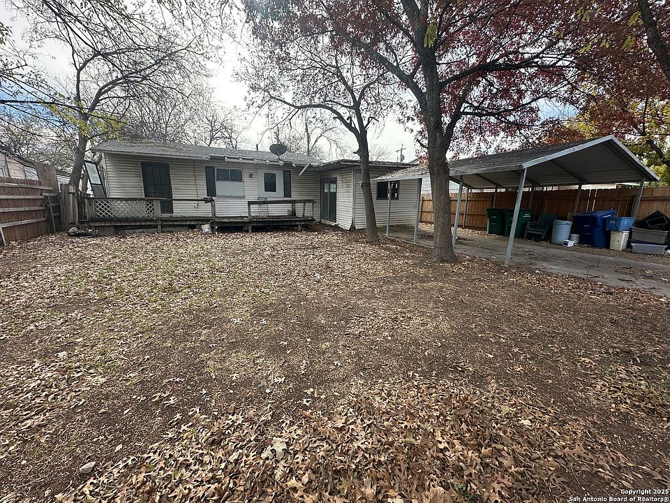 1st image of 142 WAKE FORREST DR