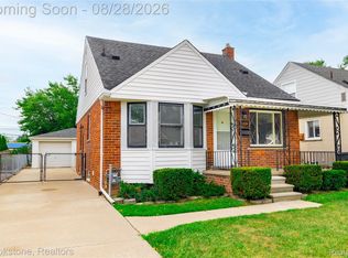 21320 Frazho St, Saint Clair Shores, MI 48081