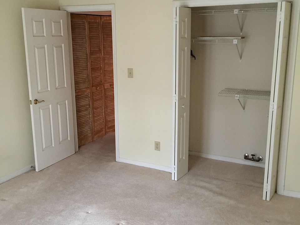 2nd image of 3928 Lake Ferry Dr