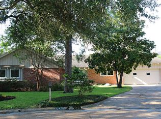 11429 Ash Creek Dr, Houston, TX 77043