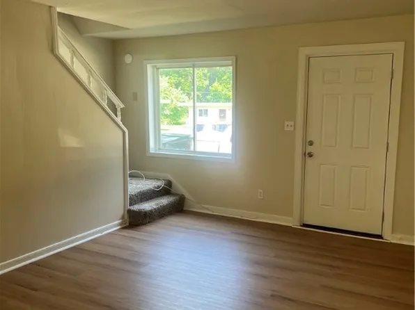605 Monticello Dr, Hopewell, VA 23860