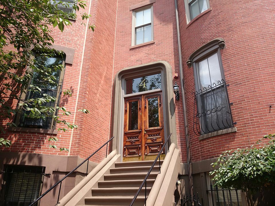 2nd image of 4 Worcester Sq APT 2
