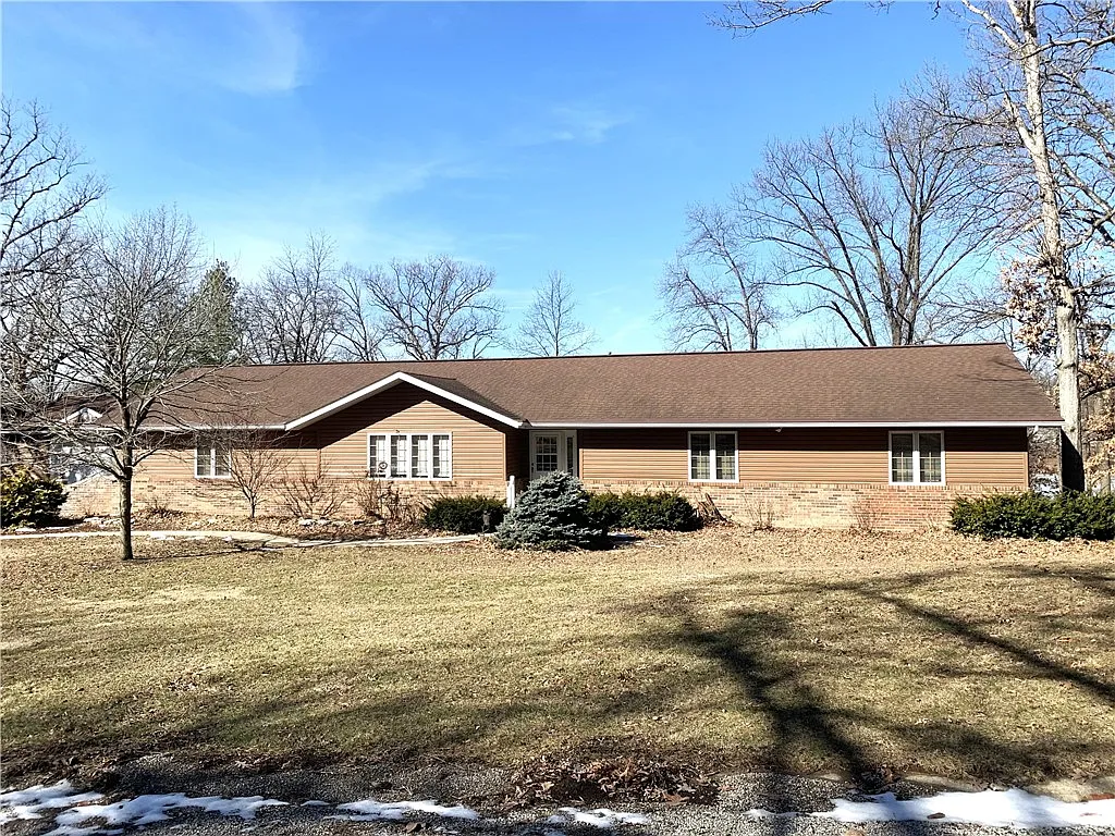 43 Lake Shore Dr photo 1