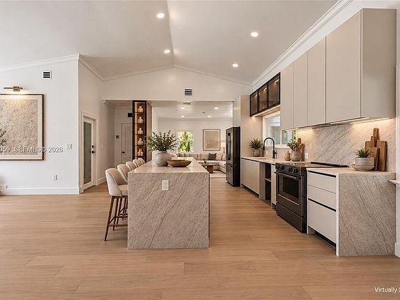5th image of 6421 Miller Dr