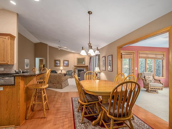 5th image of 519 Wayfarer Ct #28