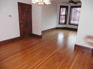 1425 W Carmen Ave APT 1, Chicago, IL 60640