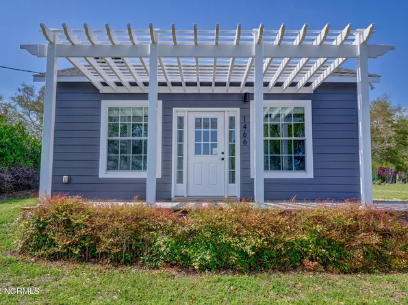 1466 Kings Landing Rd, Hampstead, NC 28443