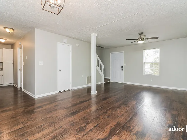 1643 Pecan Log Pl — Photo 7