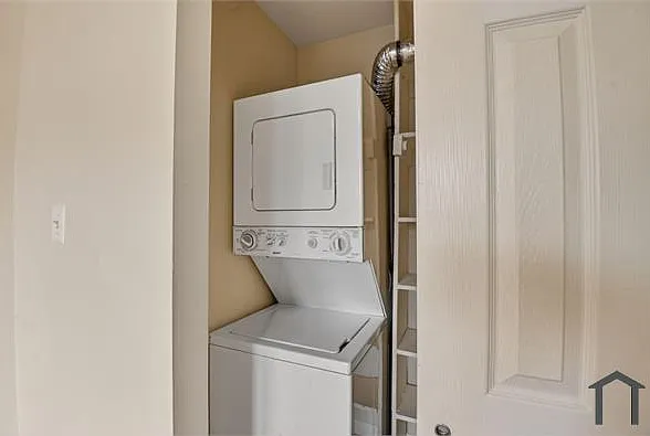 1648 Park Rd NW #5 — Photo 13