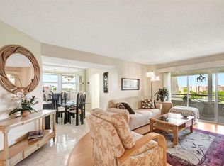 3836 Via Poinciana APT 601, Lake Worth, FL 33467