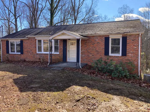 2808 Nickle Rd, Knoxville, TN 37921