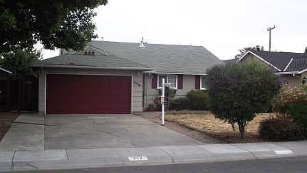 1st image of 772 College Dr