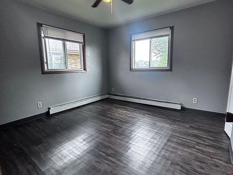 440 W Calumet St — Photo 2