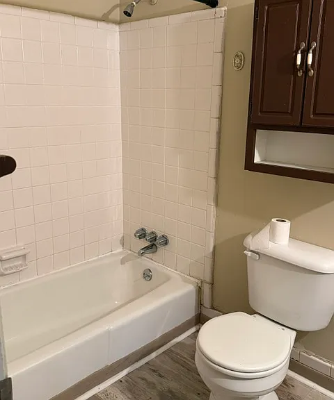 7040 Media Dr — Photo 9