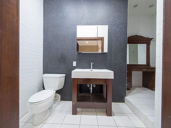 2nd image of 244 Madison Ave APT 9J