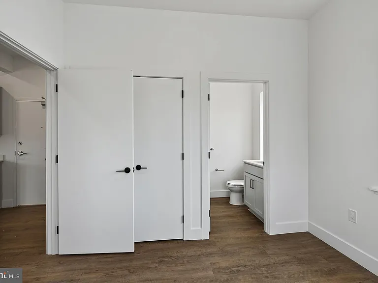 123 S Main St #10 — Photo 12