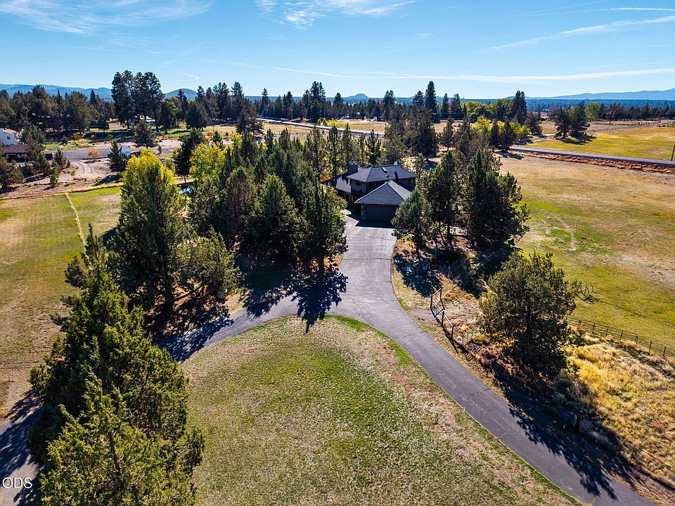 1st image of 61330 Larsen Rd