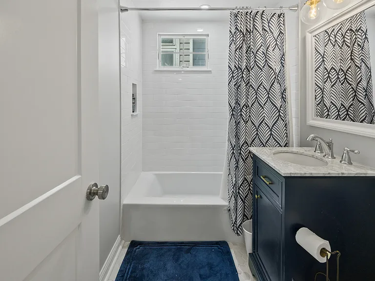 8805 Monmouth Ave — Photo 31