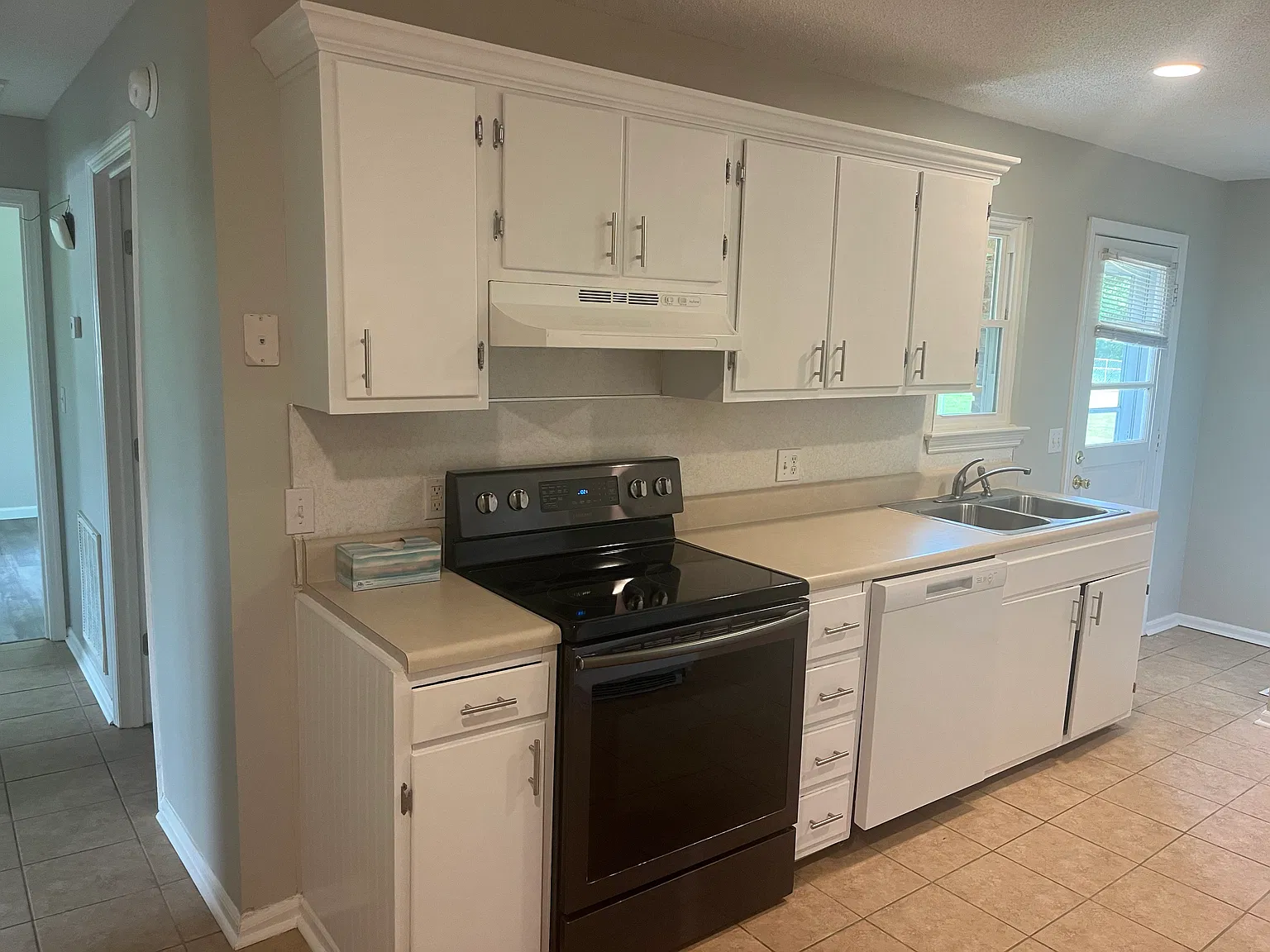 2 bed, 900 sqft, $1,150 — Photo 4
