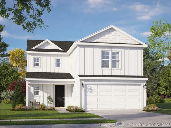 5811 Panther Dr, Hope Mills, NC 28348