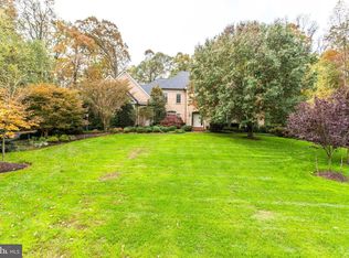 10499 Patrician Woods Ct, Great Falls, VA 22066
