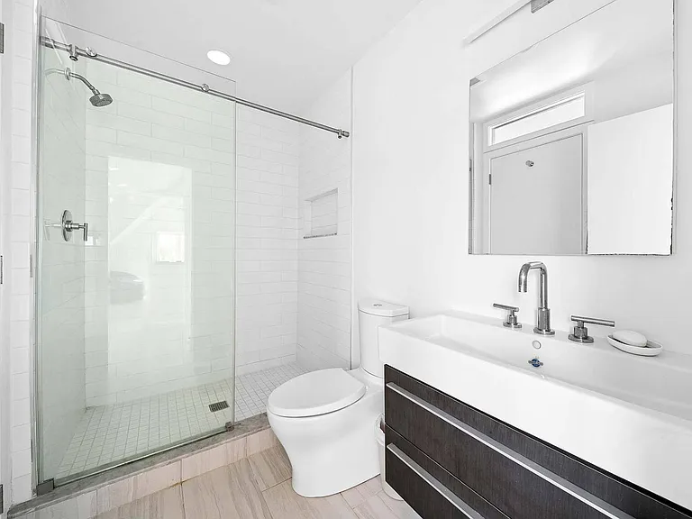 43 Beach Ave — Photo 16