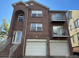 174 Keer Ave, Newark, NJ 07112