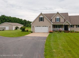 13667 W Eaton Hwy, Grand Ledge, MI 48837