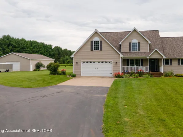 13667 W Eaton Hwy, Grand Ledge, MI 48837